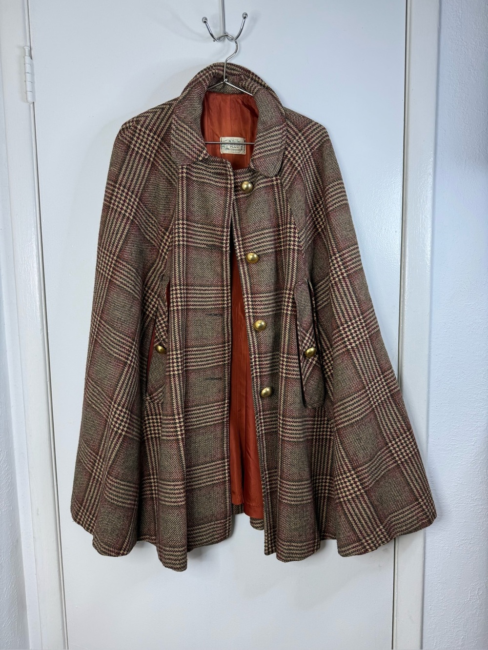 Country Place vintage brown windowpane plaid lined cape w/hooded scarf, one size